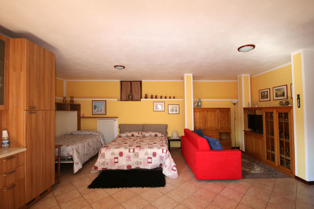B&B-Foresteria Casa Della Musica Lake Como Mandello del Lario Luaran gambar