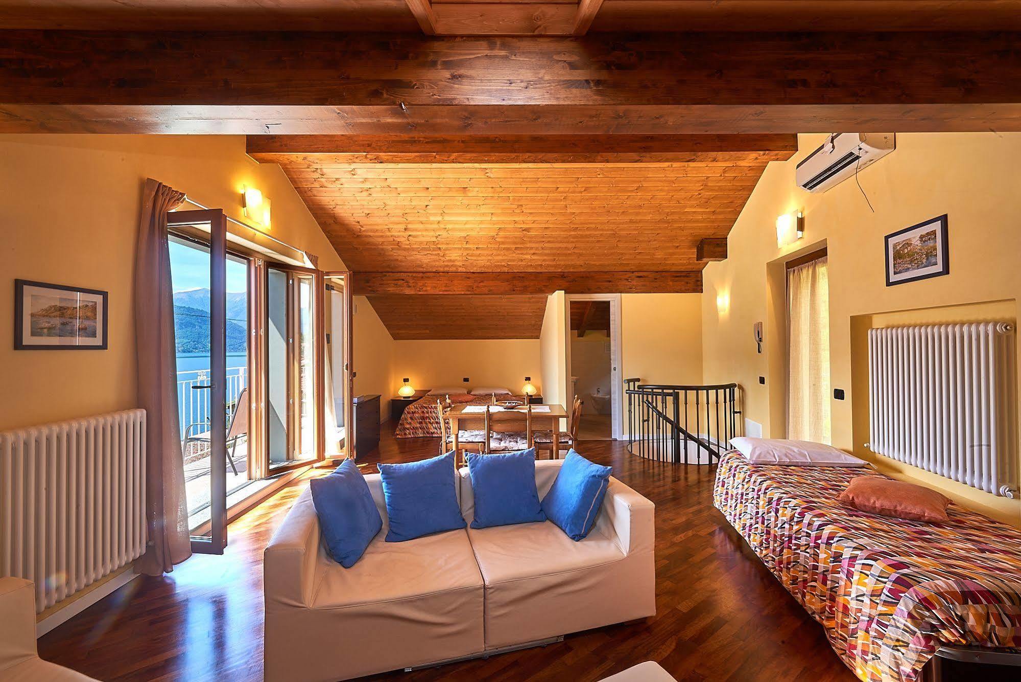 B&B-Foresteria Casa Della Musica Lake Como Mandello del Lario Luaran gambar